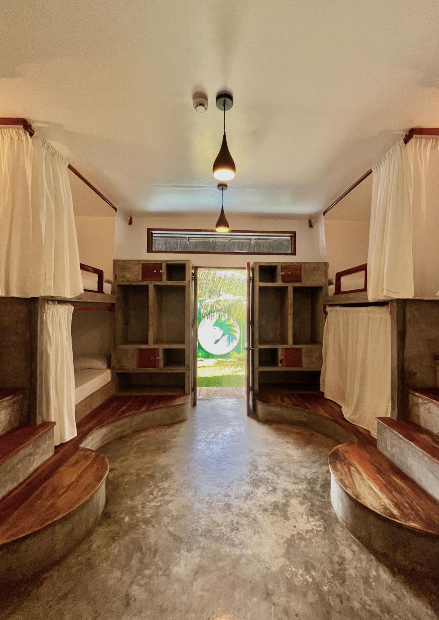 Chief Mau Cebu Hostel Moalboal