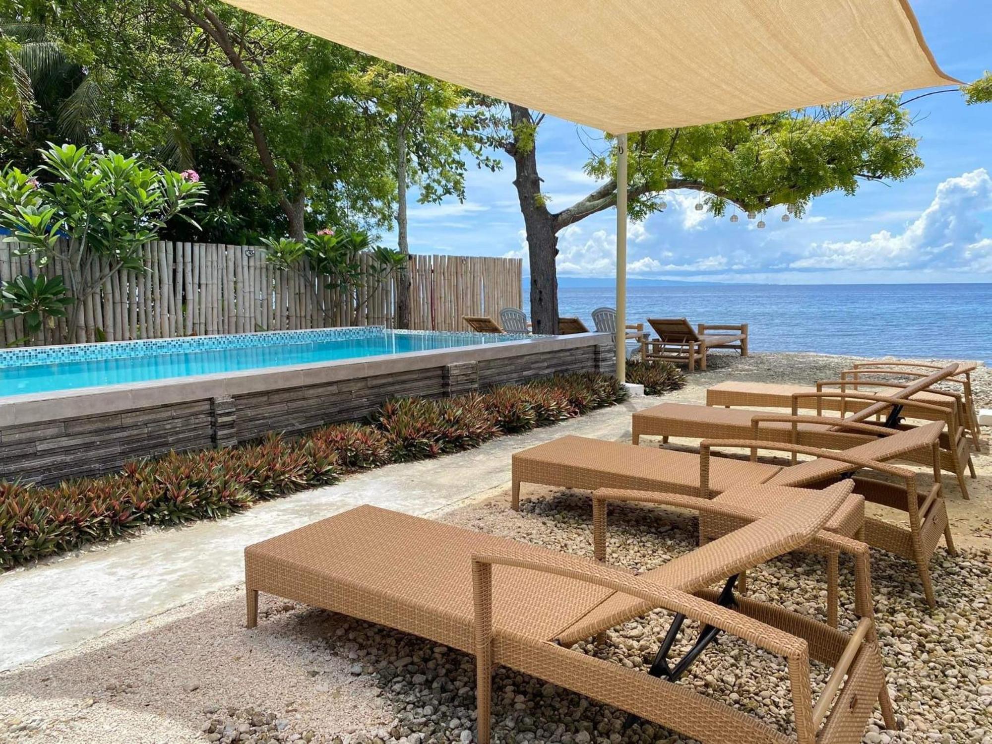 Resort Southseas And Dive Center