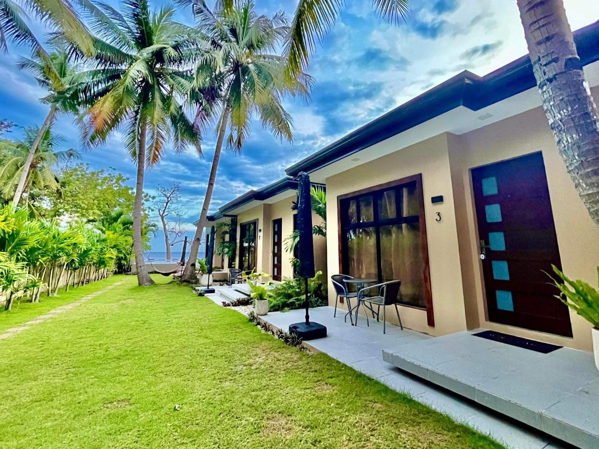 Southseas And Dive Center