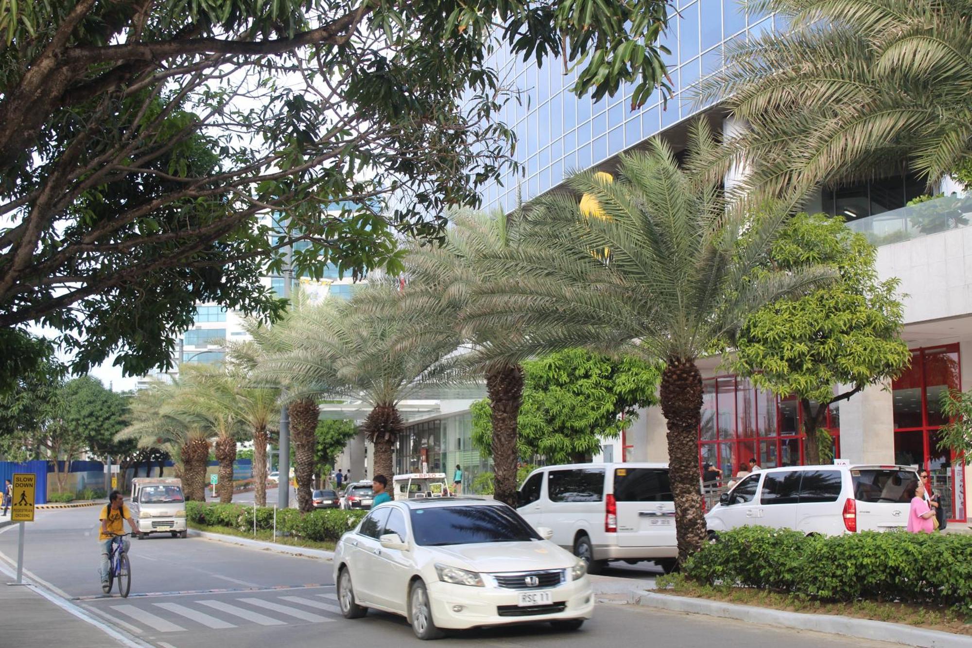 Omp 15c-t2, Seaview, Pool & Access, Near Airport, Fast Wi-fi, Netflix * Punta Engano (Mactan)
