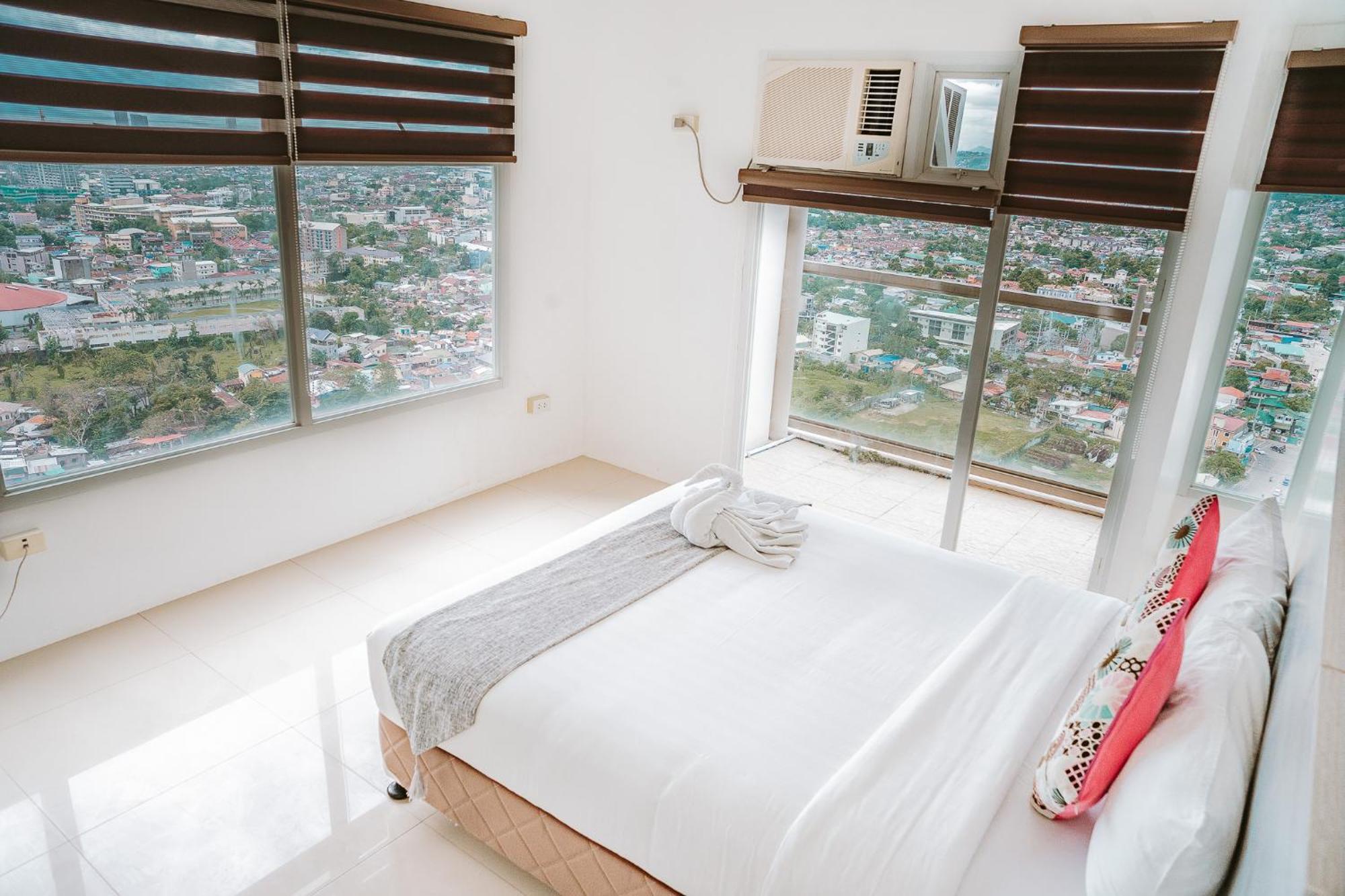 Hotel Eon Centennial Soho 3*