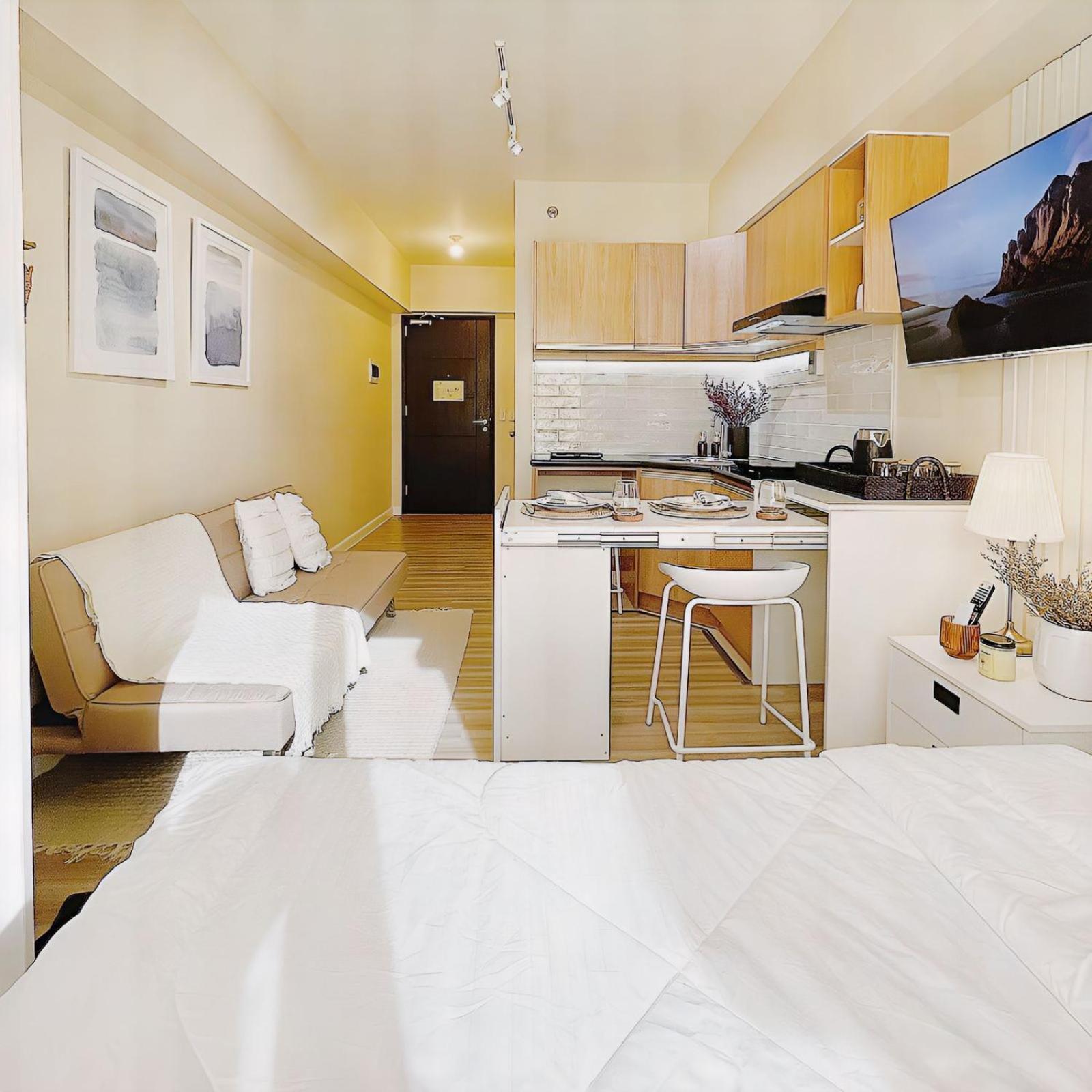 Apartment Scape At It Park *