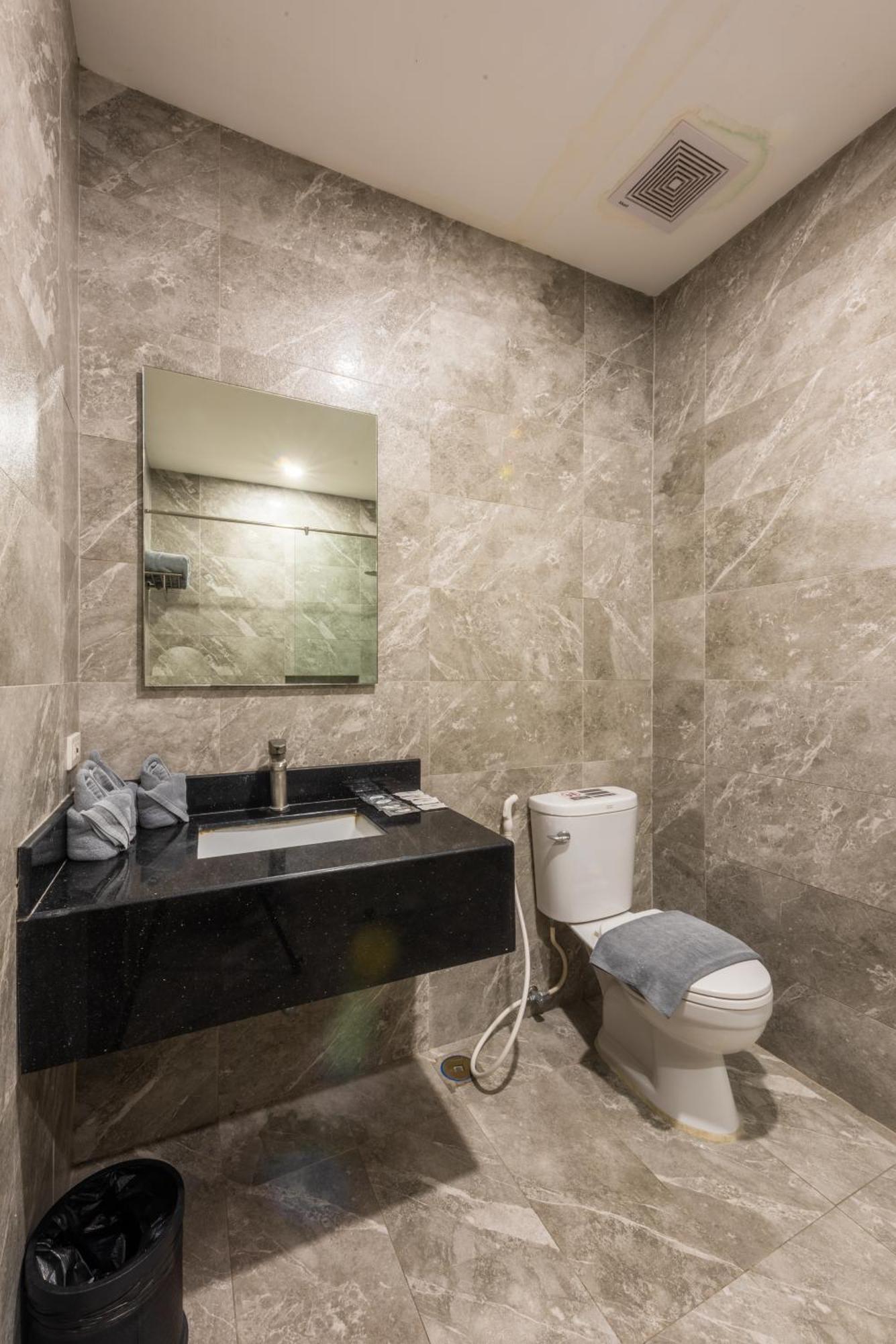 One 3* Cebu