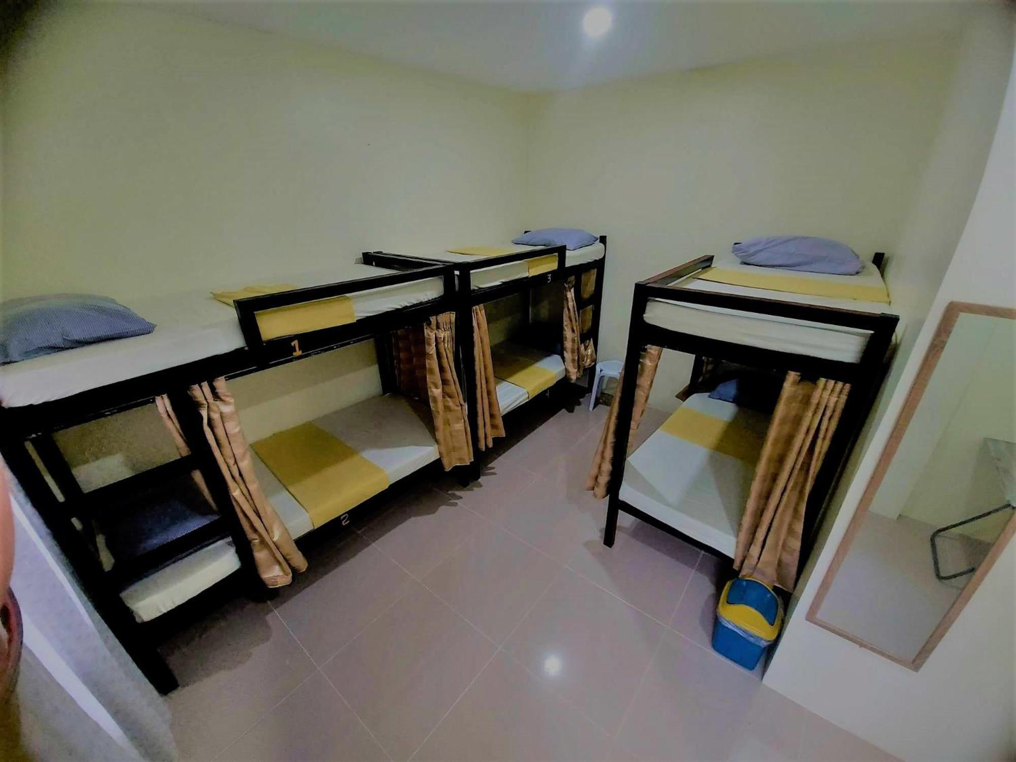Cheri Backpackers Hostel Moalboal