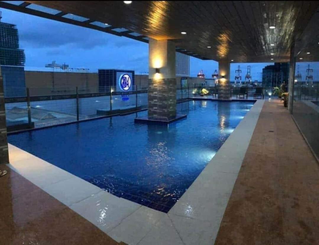 Across Sm Sunvida Tower Unit Bed & Breakfast