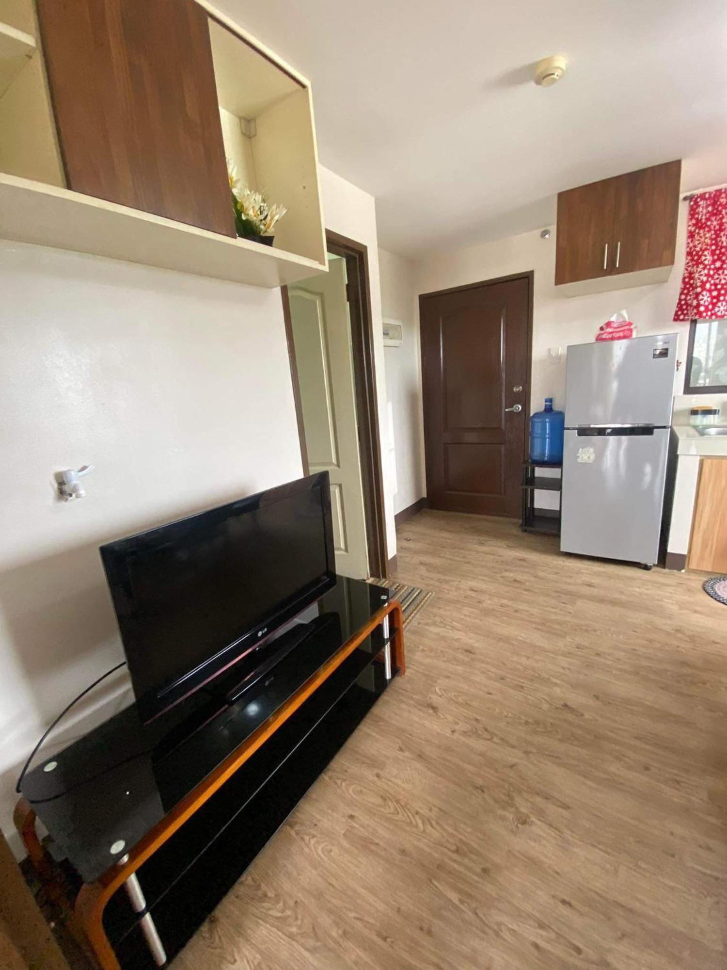 2 Bedroom -one Oasis Apartment