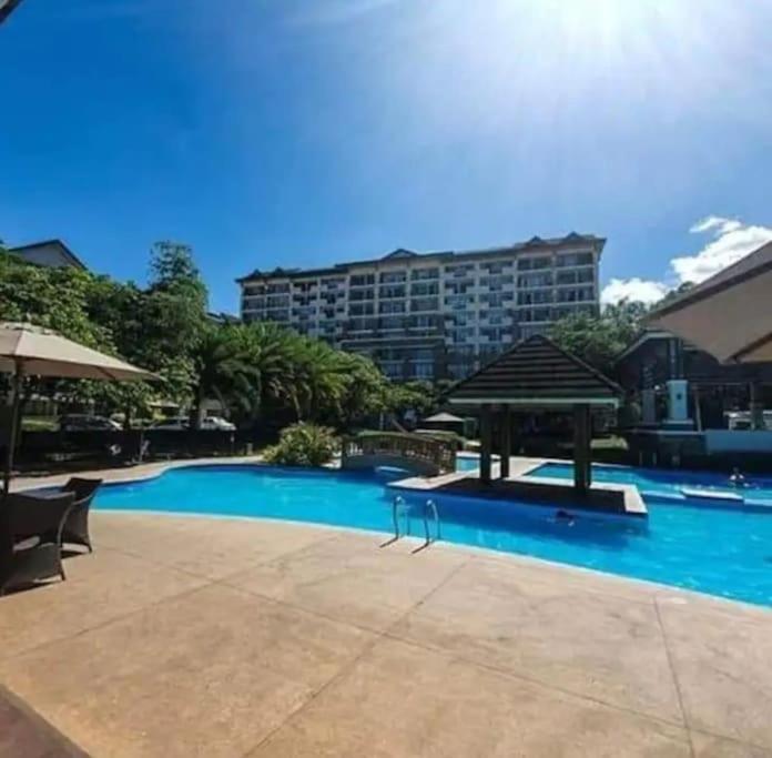 2 Bedroom -one Oasis Apartment