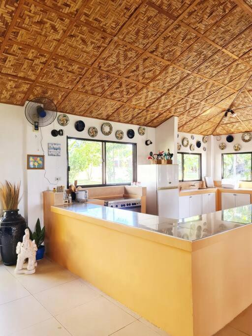 Villa Casa Punta Seaside Resthouse In Cebu