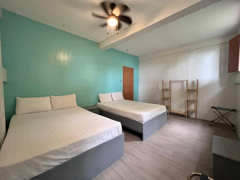 Seacoast Apartment Oslob