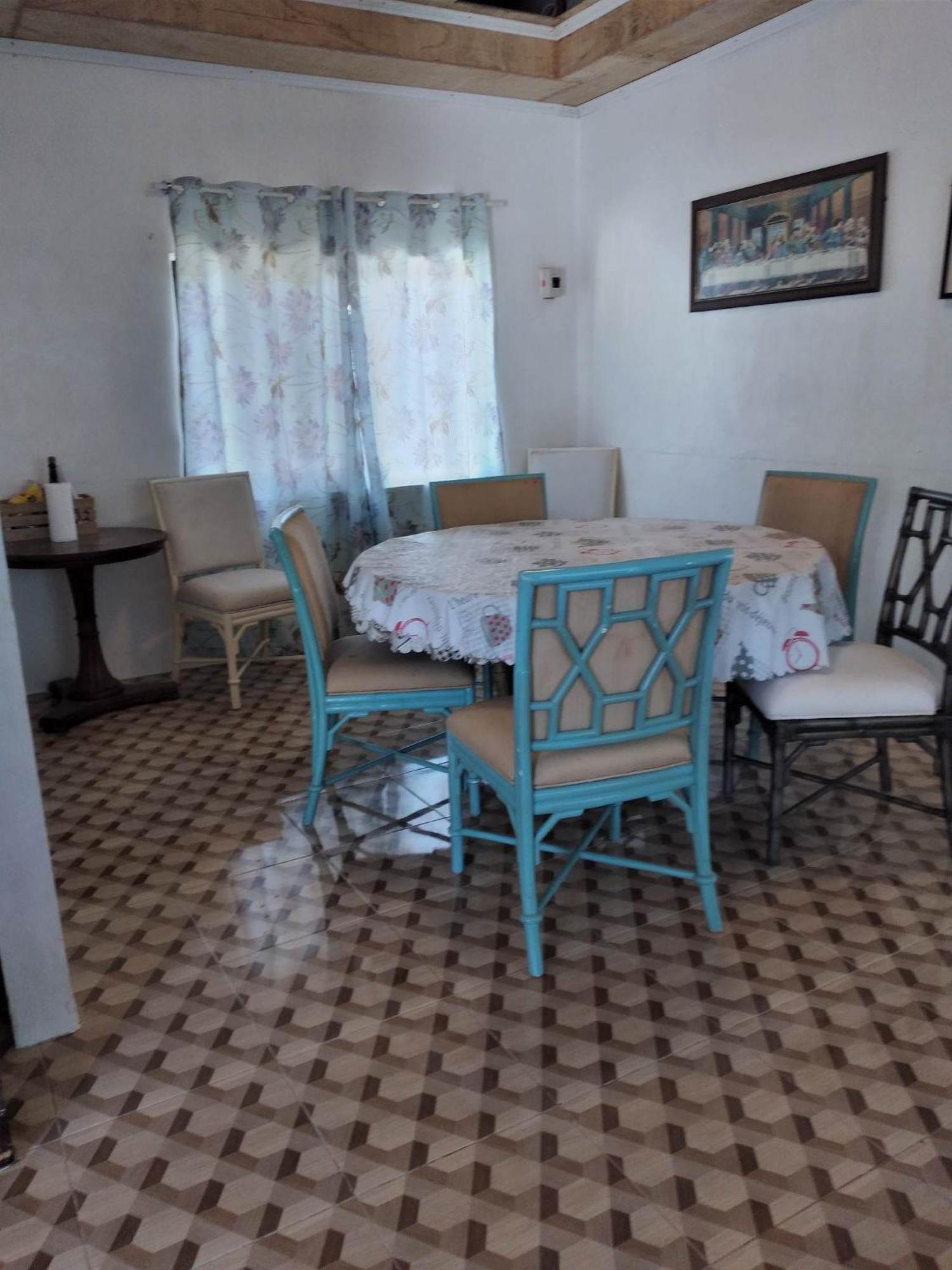 Oslob Hilltop Transient House * Kananga