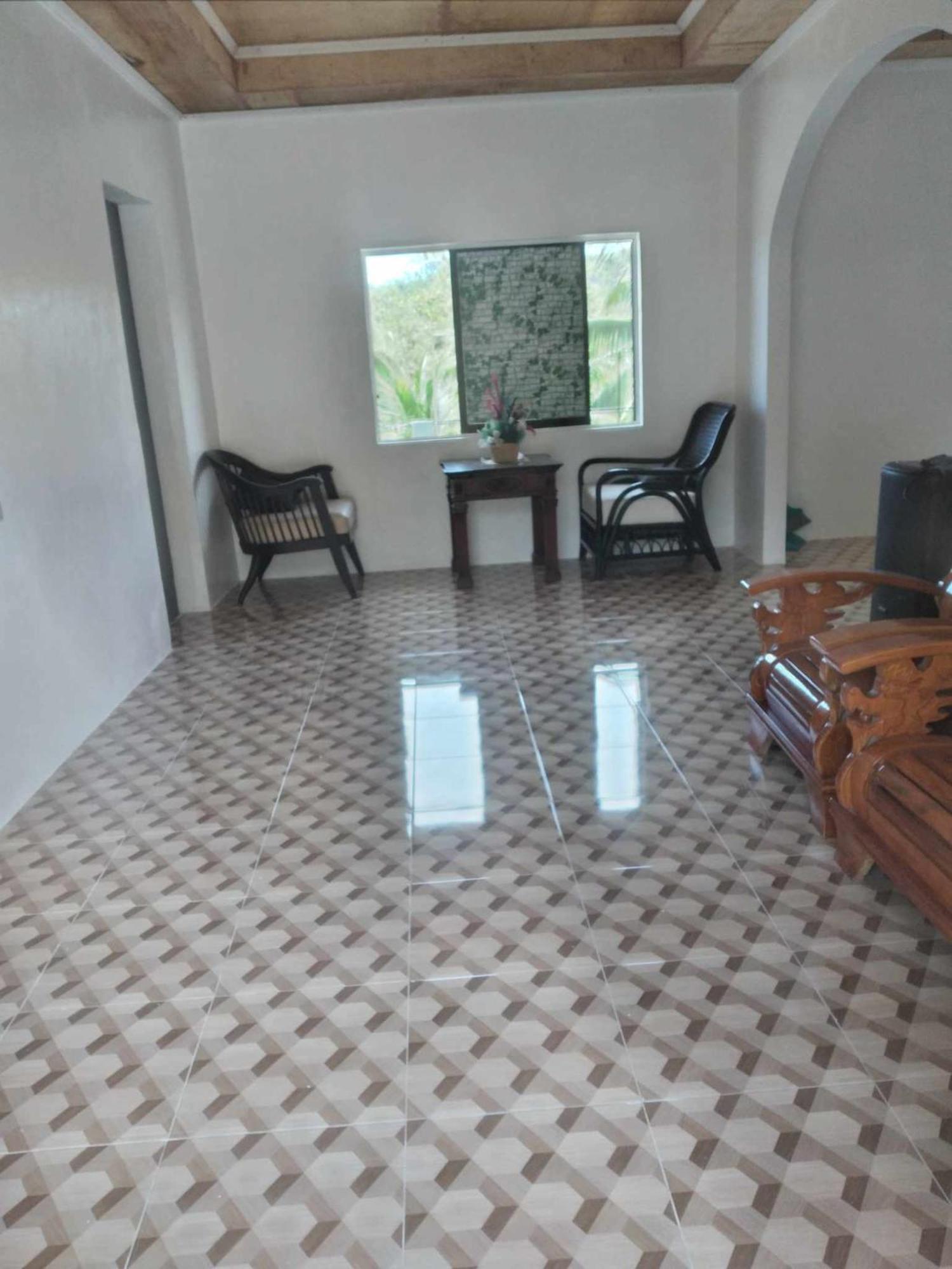 Oslob Hilltop Transient House Kananga