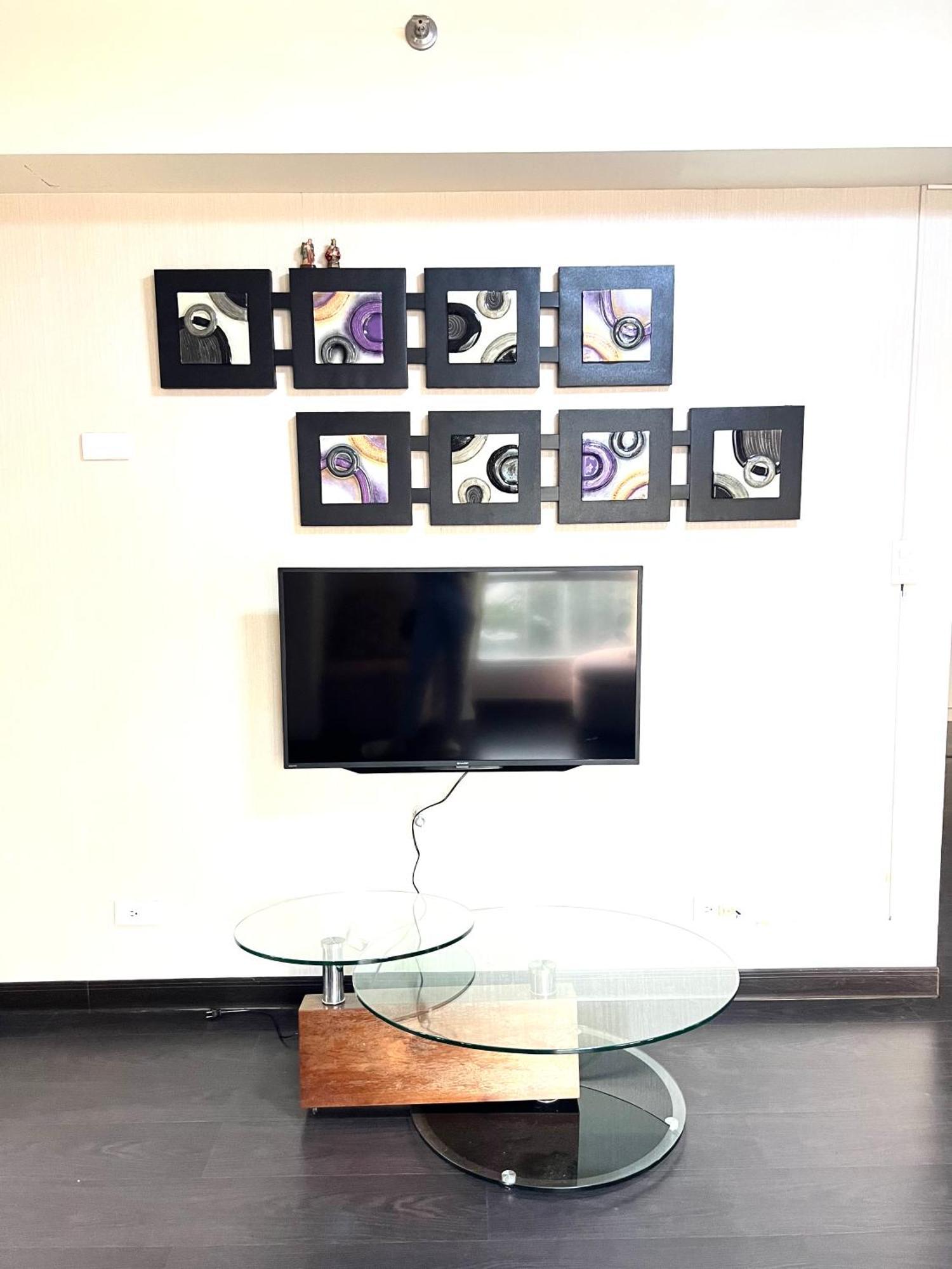 Huge 2br In It Park Apartment *