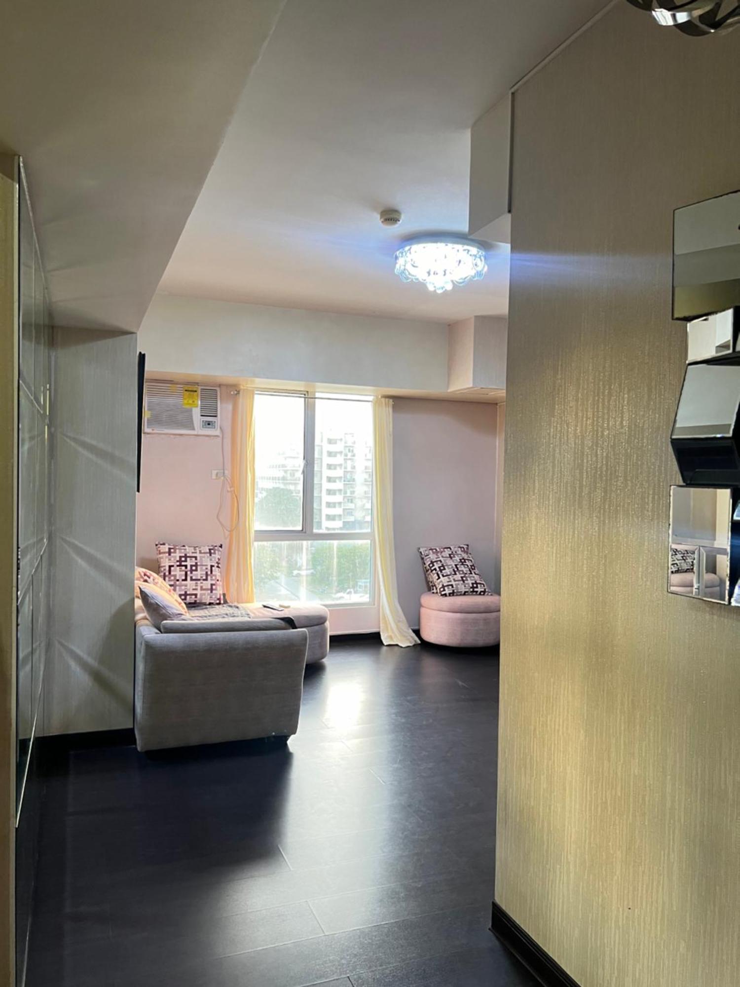 Apartment Huge 2br In It Park Cebu
