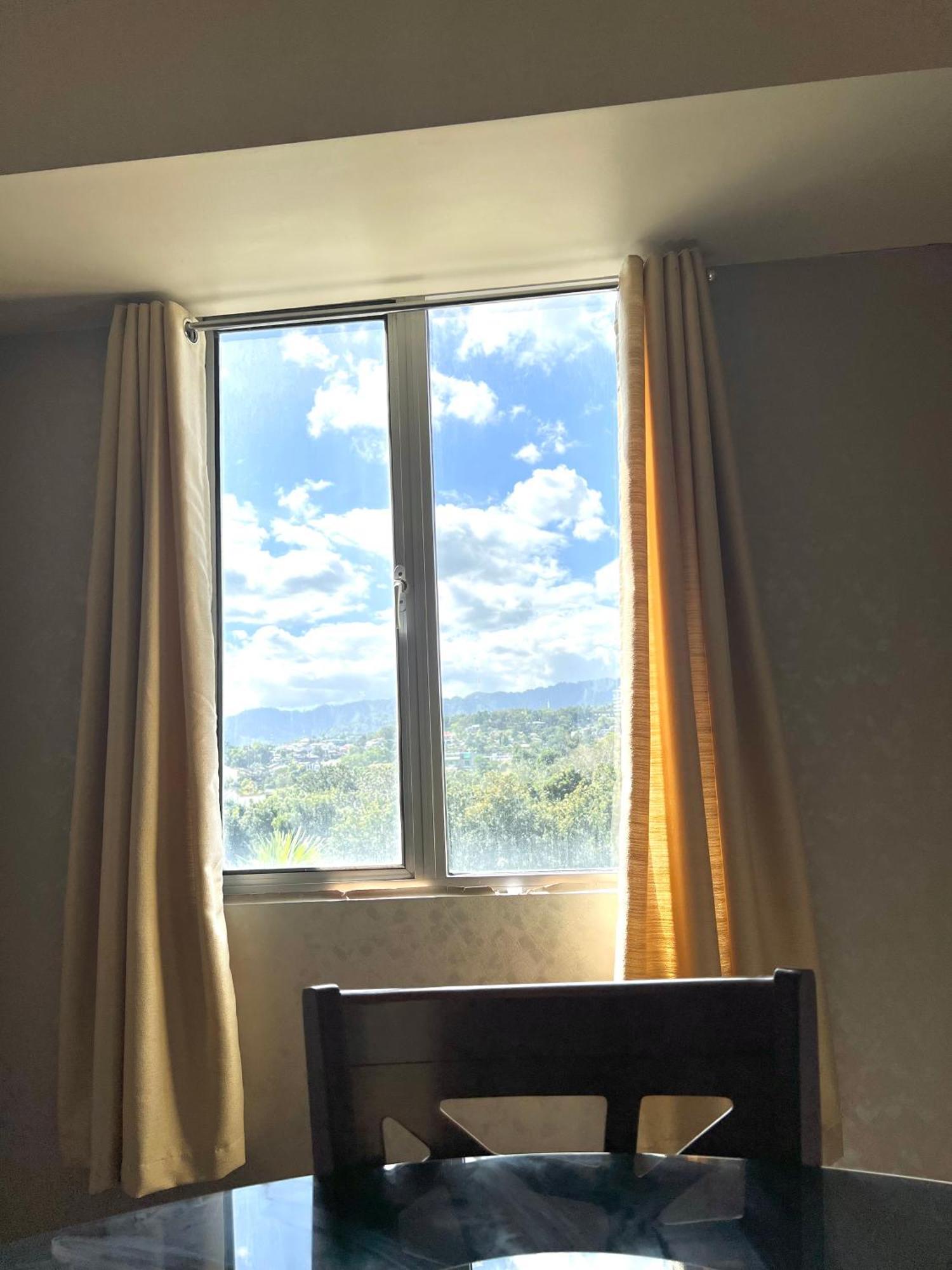 Huge 2br In It Park * Cebu