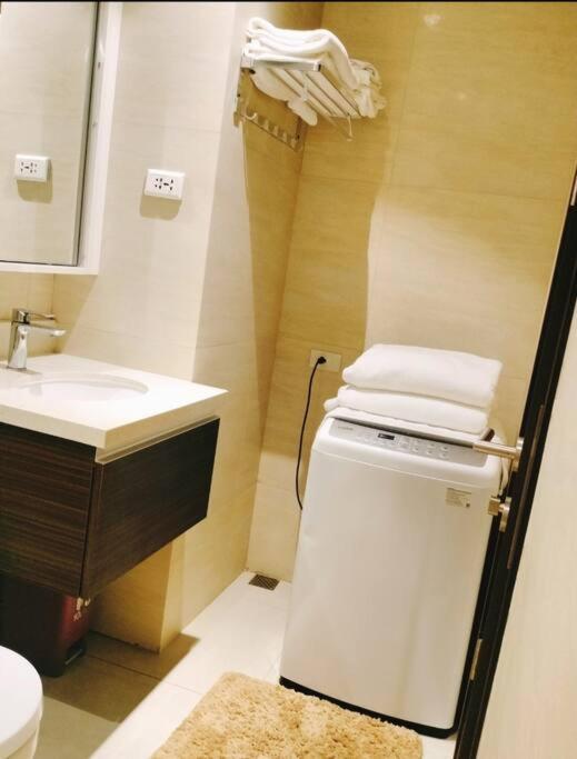 Lara's Cozy @tambuli Apartment Lapu-Lapu City