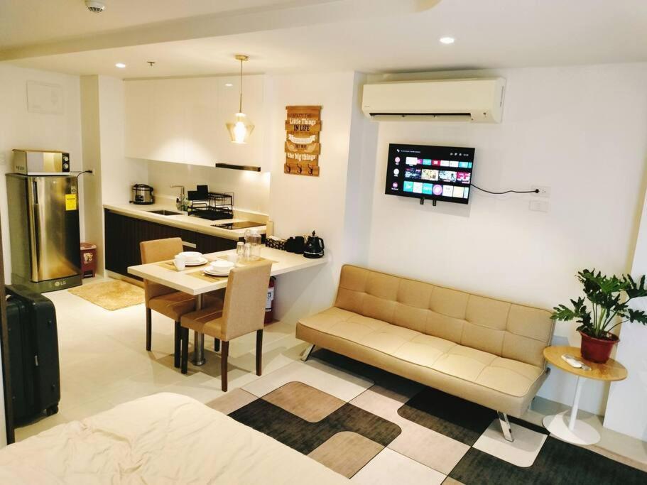 Apartment Lara's Cozy @tambuli Lapu-Lapu City
