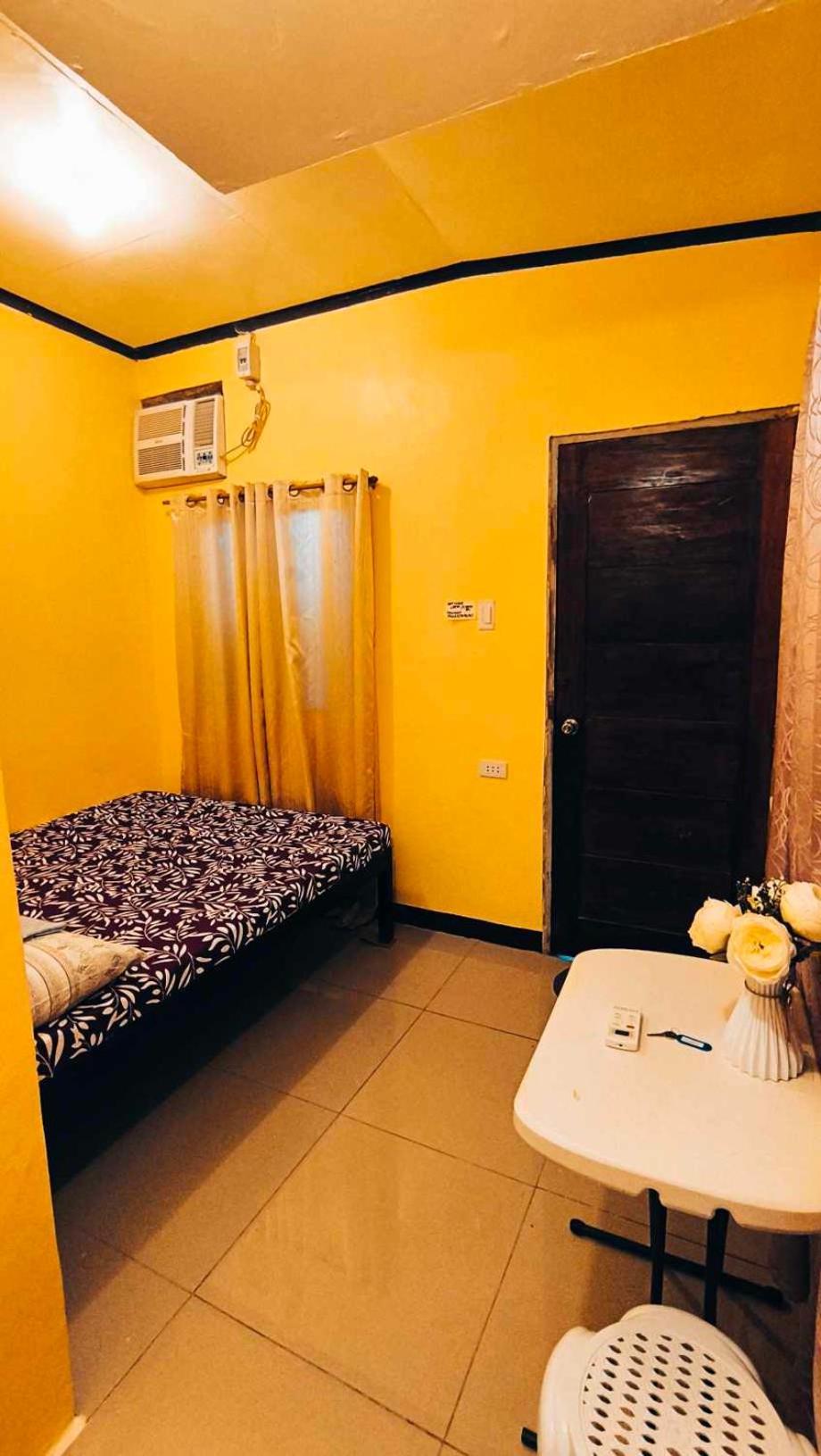 Cheri Backpackers