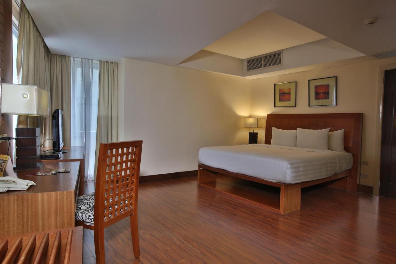 Crown Regency & Towers Hotel
