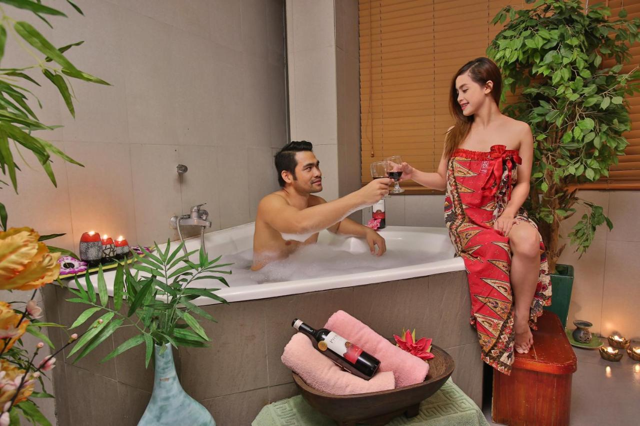 Crown Regency & Towers 4*