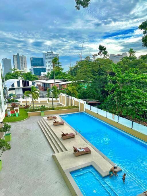 Monarch At Padgett W/ Pool Near Ayala