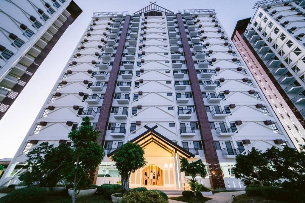 The Cebu Sky - Royal Oceancrest Mactan