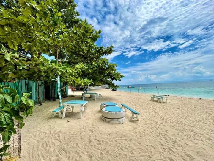 Camotes Island Beachfront Apartment San Francisco (Cebu)