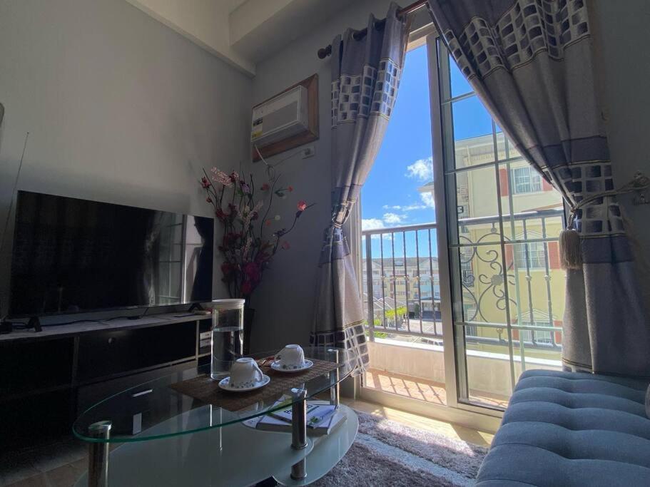 Cloud9condos 1 Bedroom With Balcony *