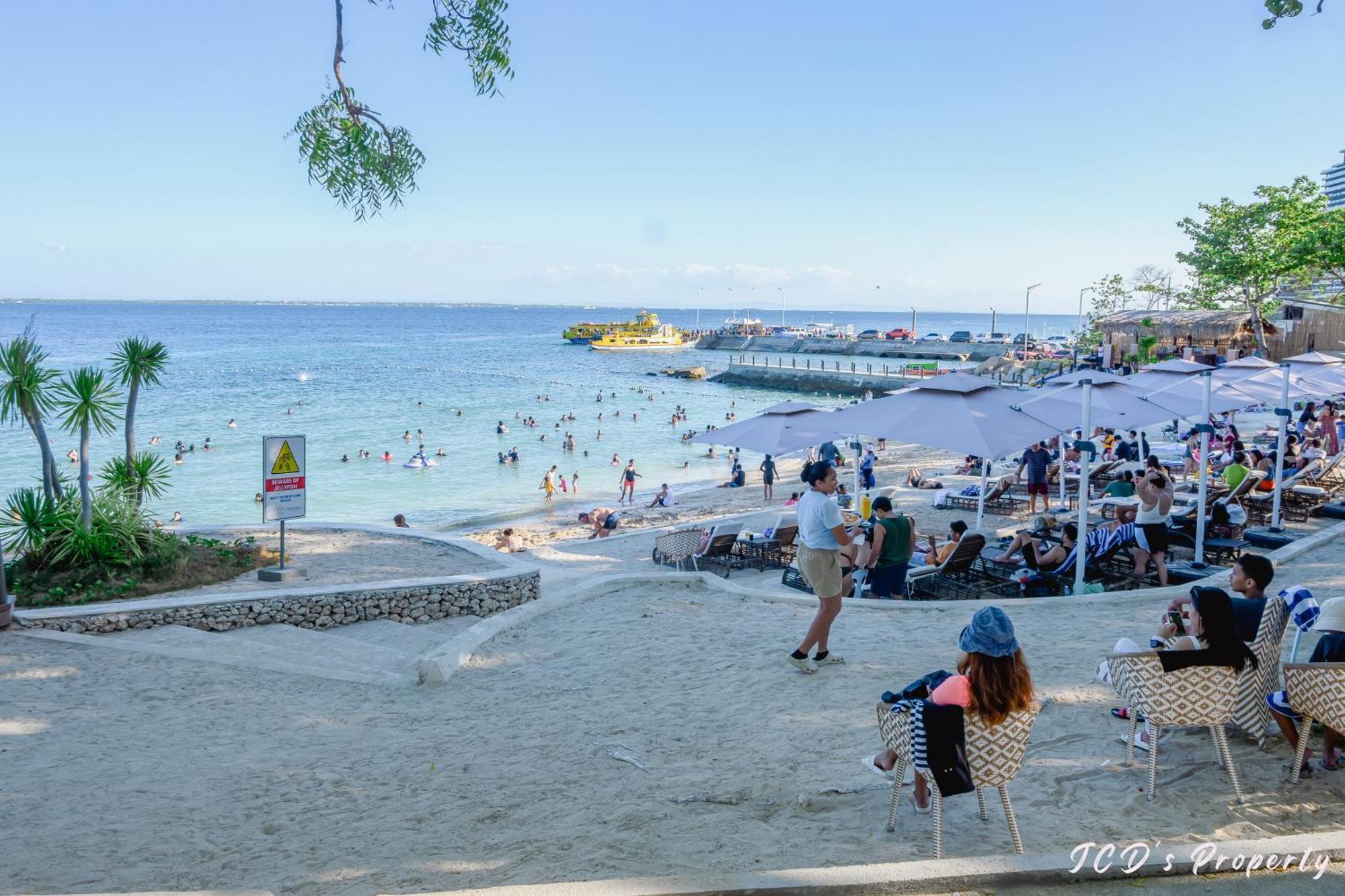 56sqm 2br At Mactan Newtown Pool And Access!