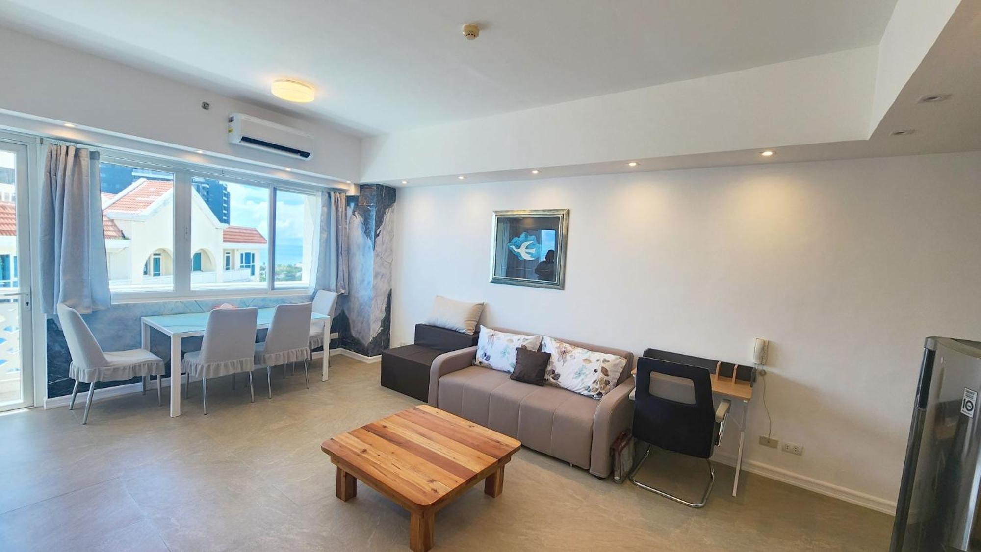 La Mirada Residences Apartment *