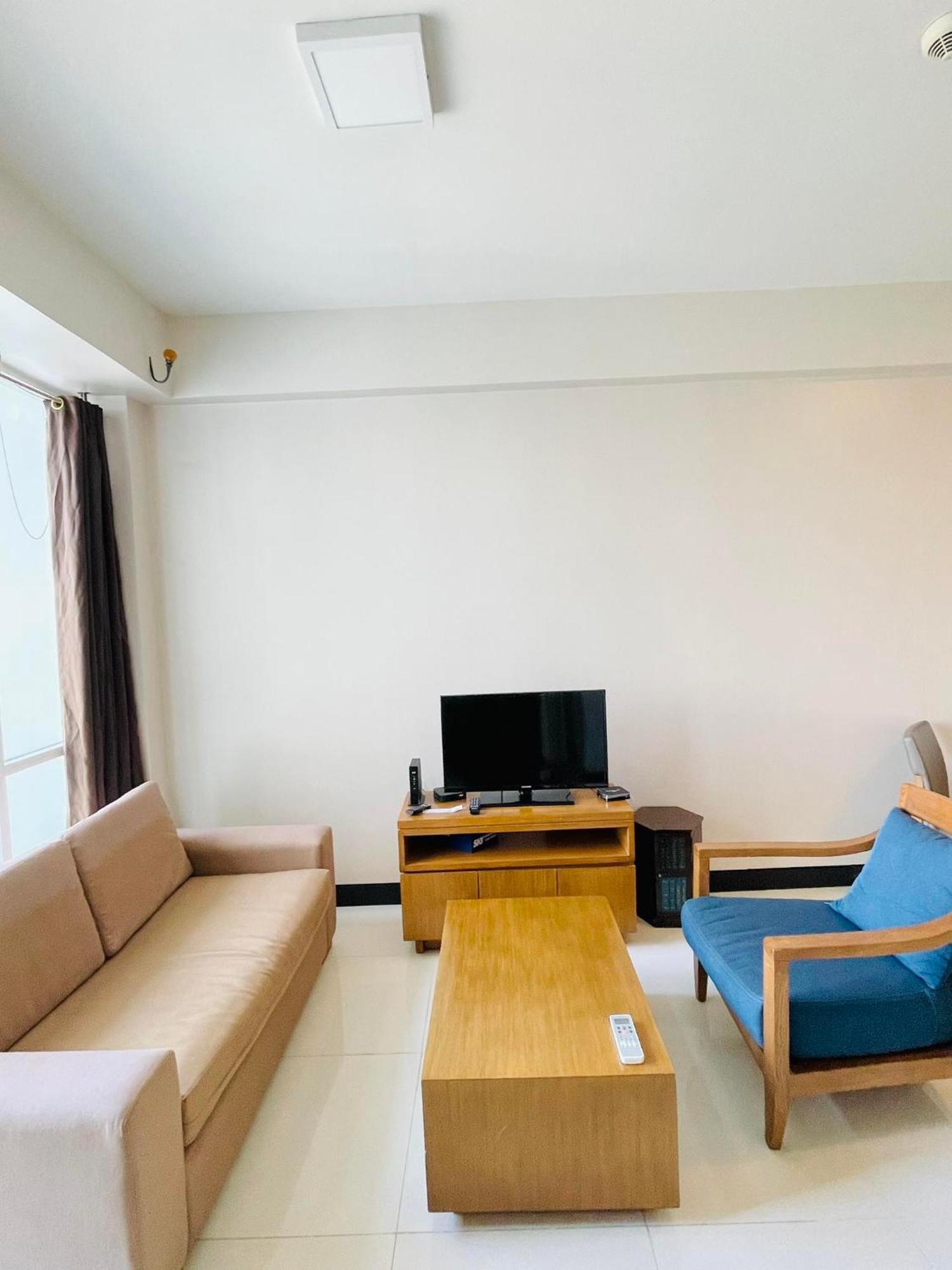 Mactan Newtown With Pool Access * Lapu-Lapu City