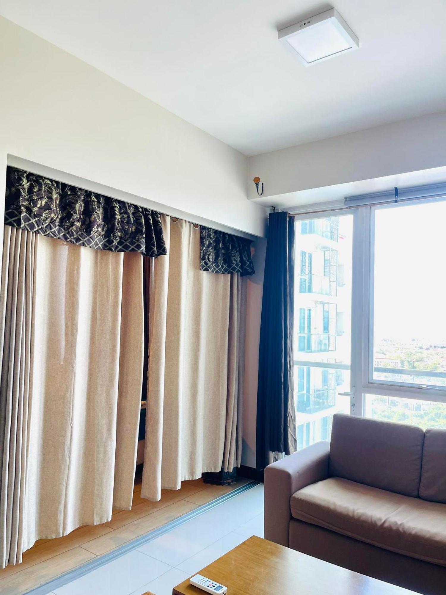 Mactan Newtown With Pool Access *