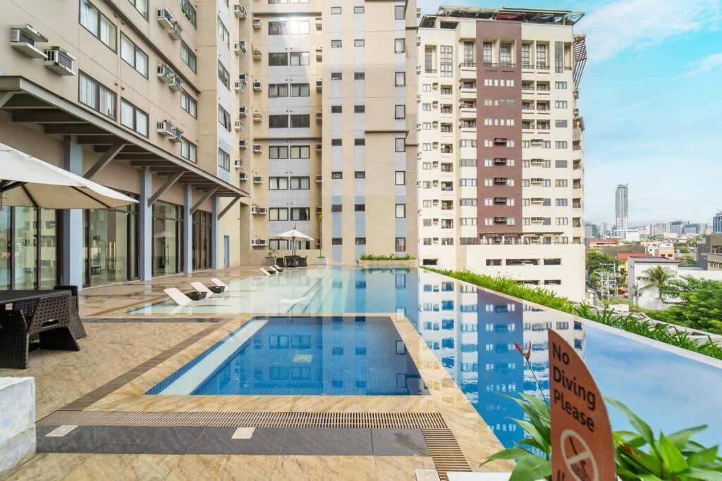 • Wifi Up To 100mbps • Infinity Pool * Cebu
