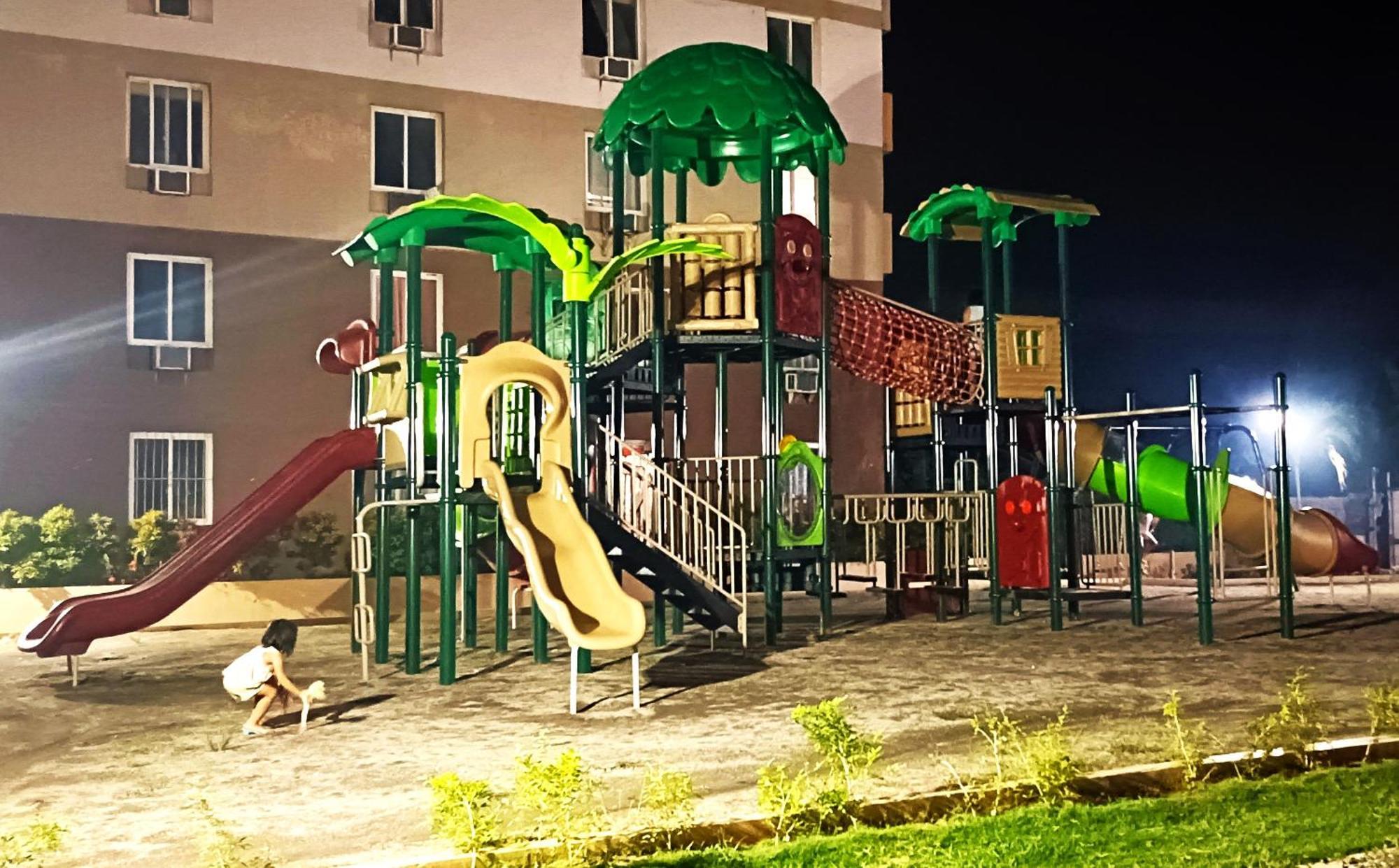 Private Unit With Balcony Near The Beaches * Lapu-Lapu City