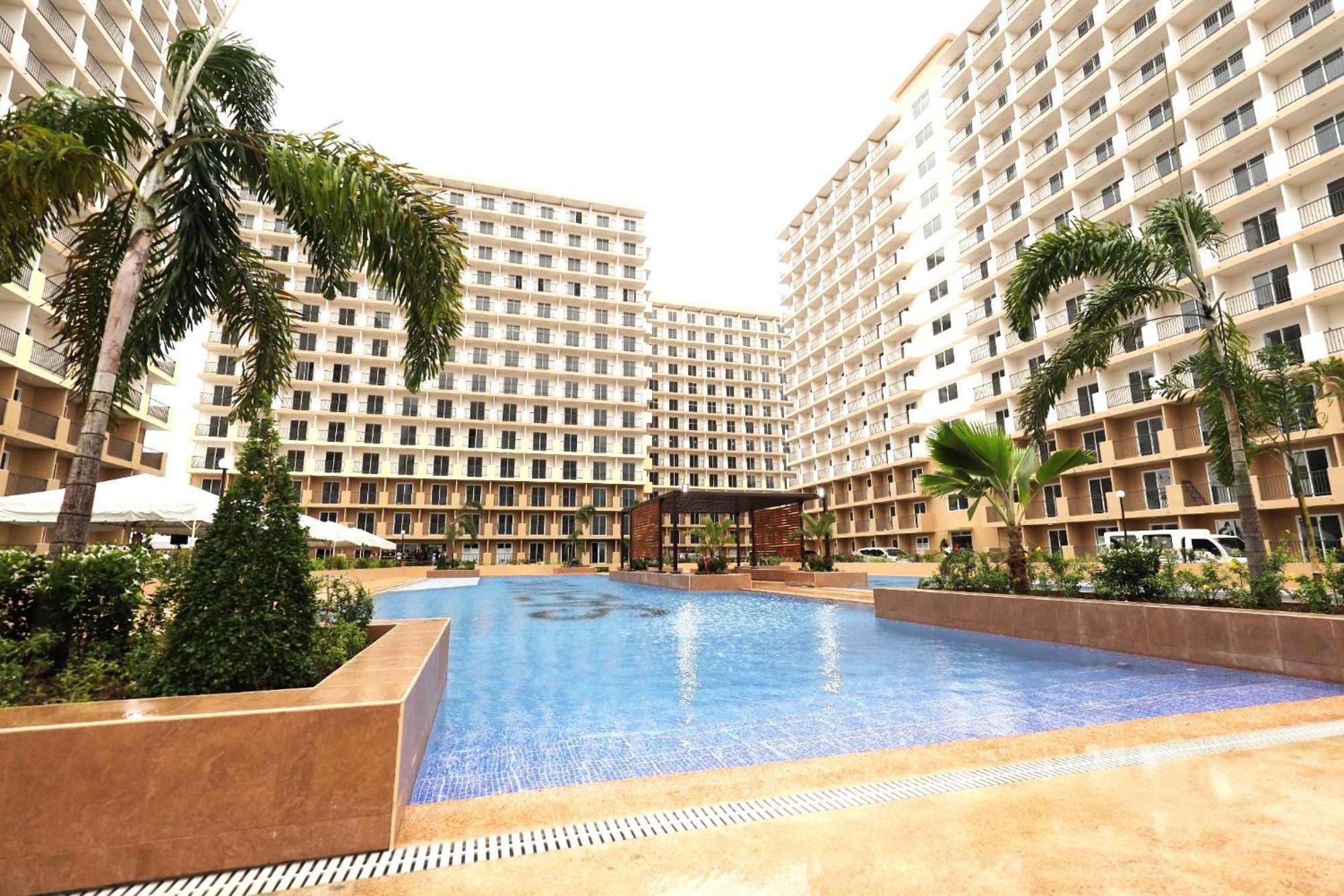 Private Unit With Balcony Near The Beaches *