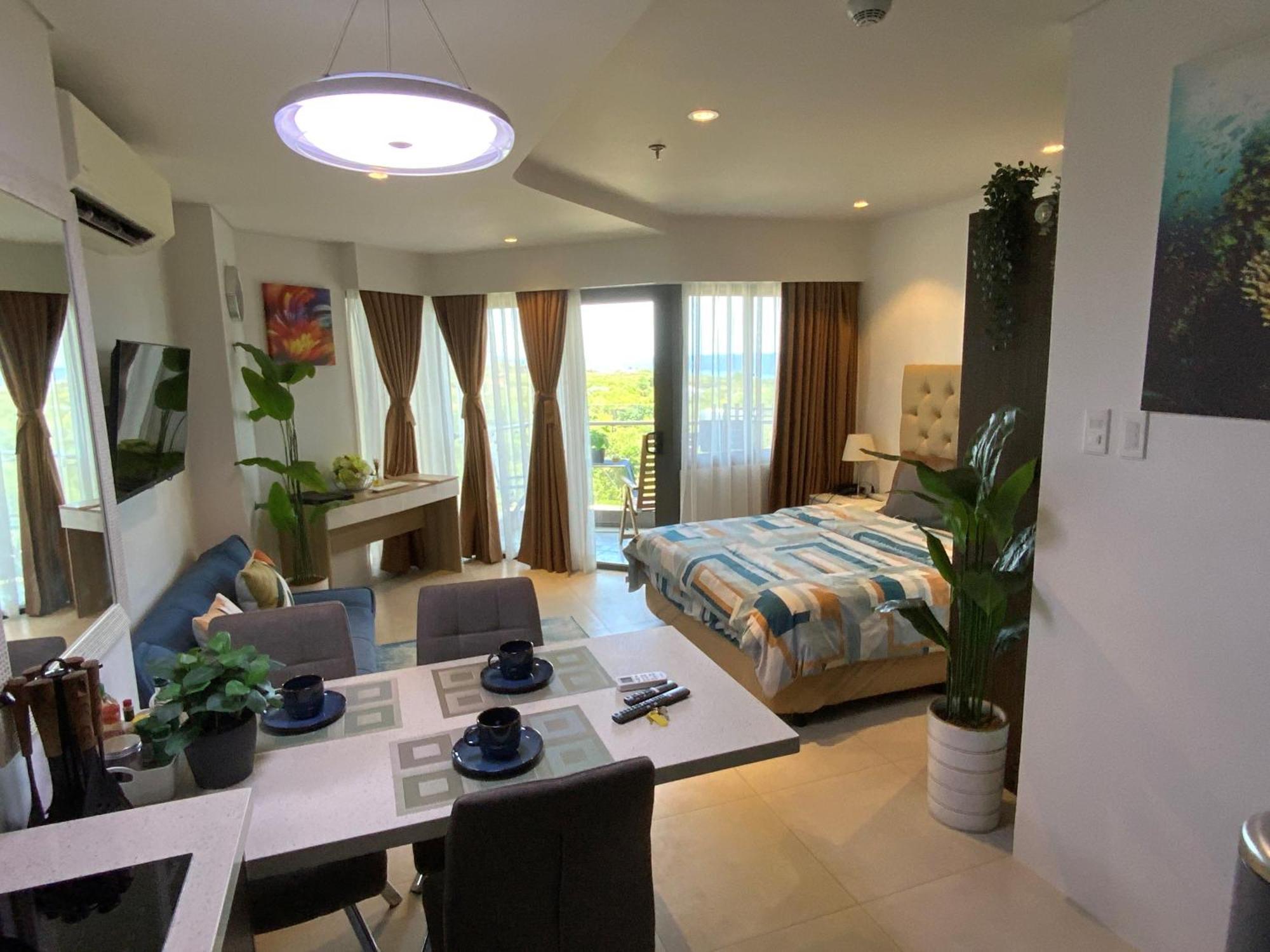 Apartment Dominiks Comfort And Silent Tambuli Balcony Pool Mactan Ocean View High Floor Lapu-Lapu City