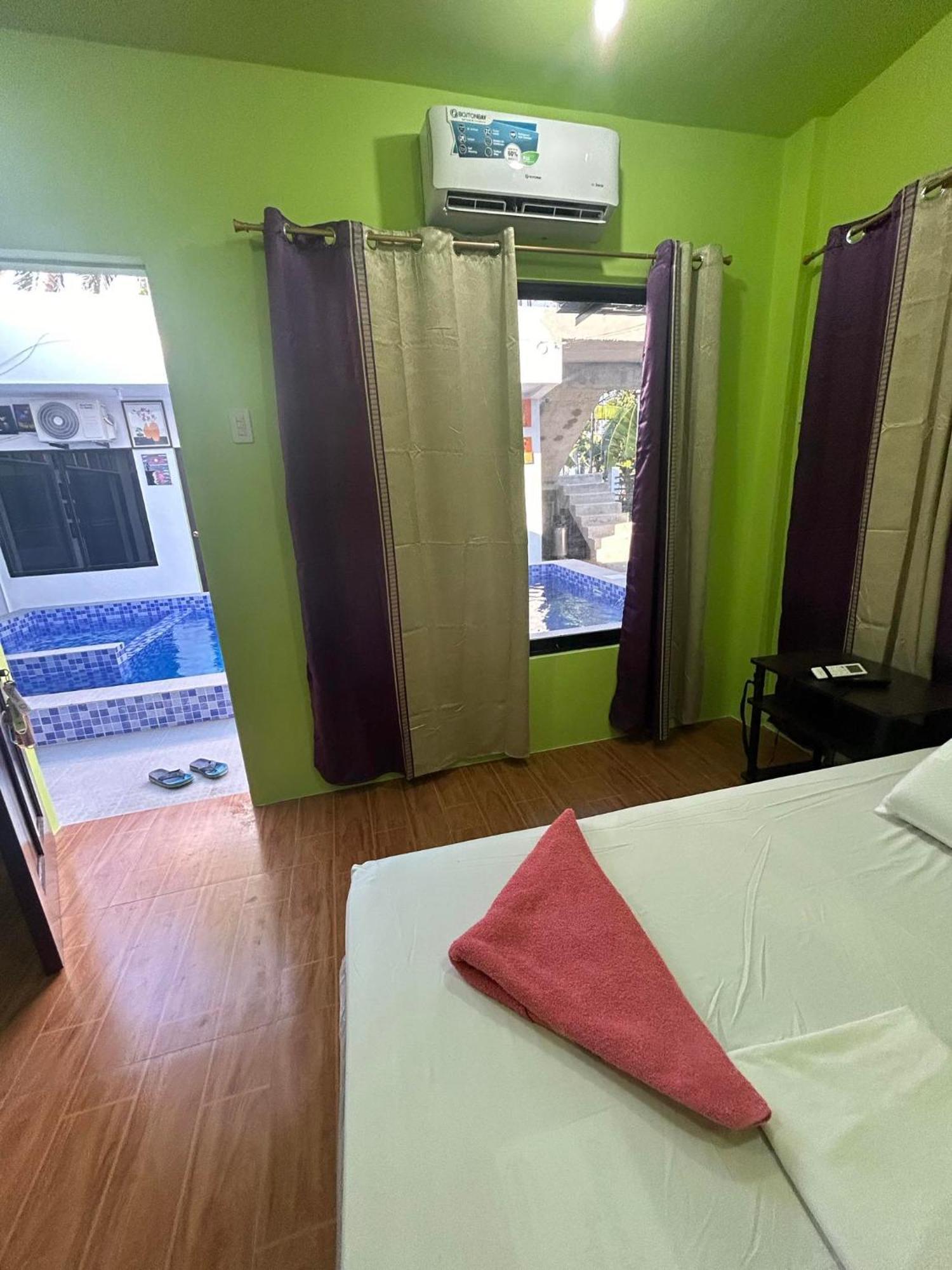 Sascha's Place Oslob Homestay Look (Oslob)