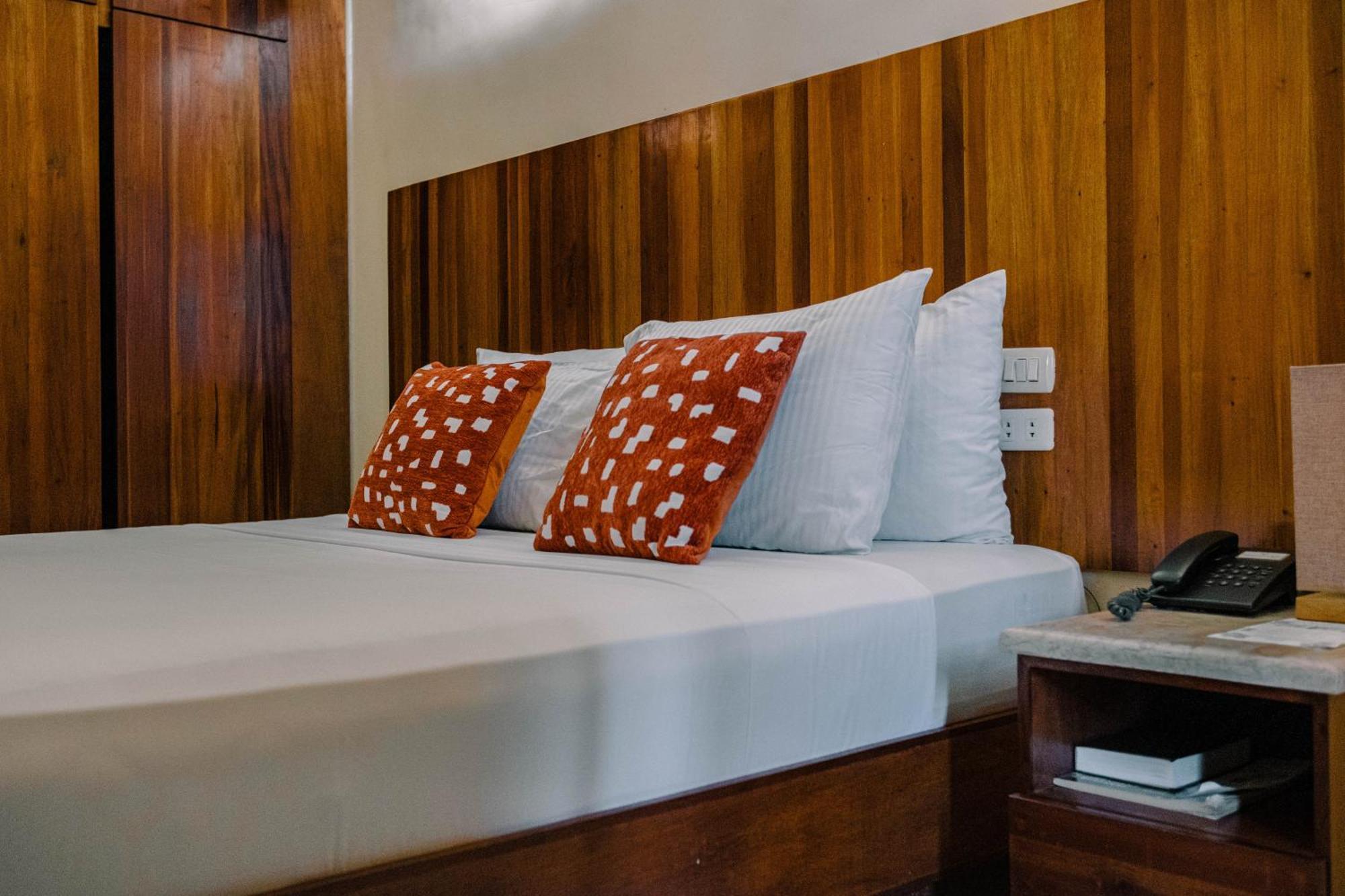 Hotel Tsai And Residences 2*