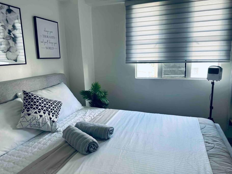 Mactan Oasis Garden/ 2 Bedrooms/ Near Airport Apartment *