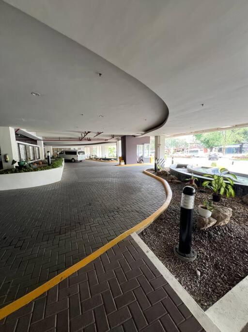 Apartment 1-bedroom It Park Avida Cebu