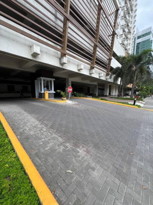 1-bedroom It Park Avida Apartment *