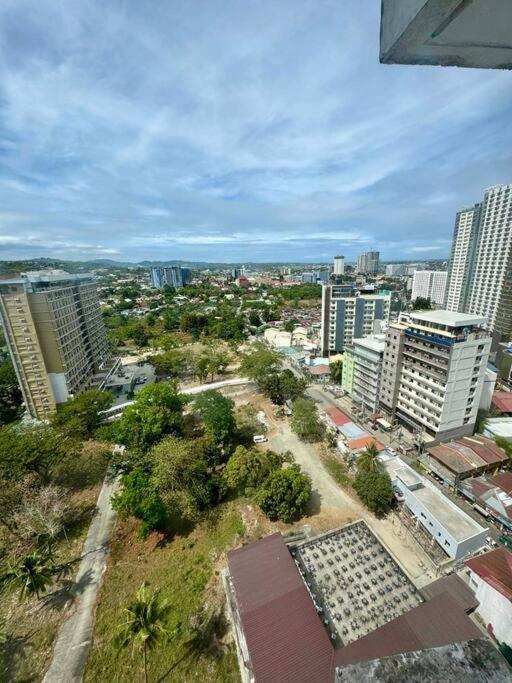 Apartment 1-bedroom It Park Avida