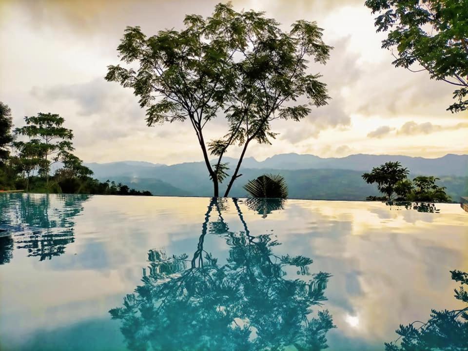 Resort Mabini Sky View