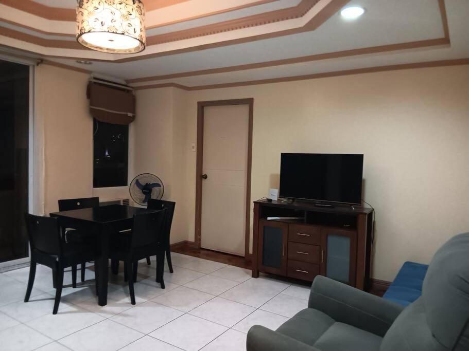 1 Bedroom For 6 @ Escario Cebu