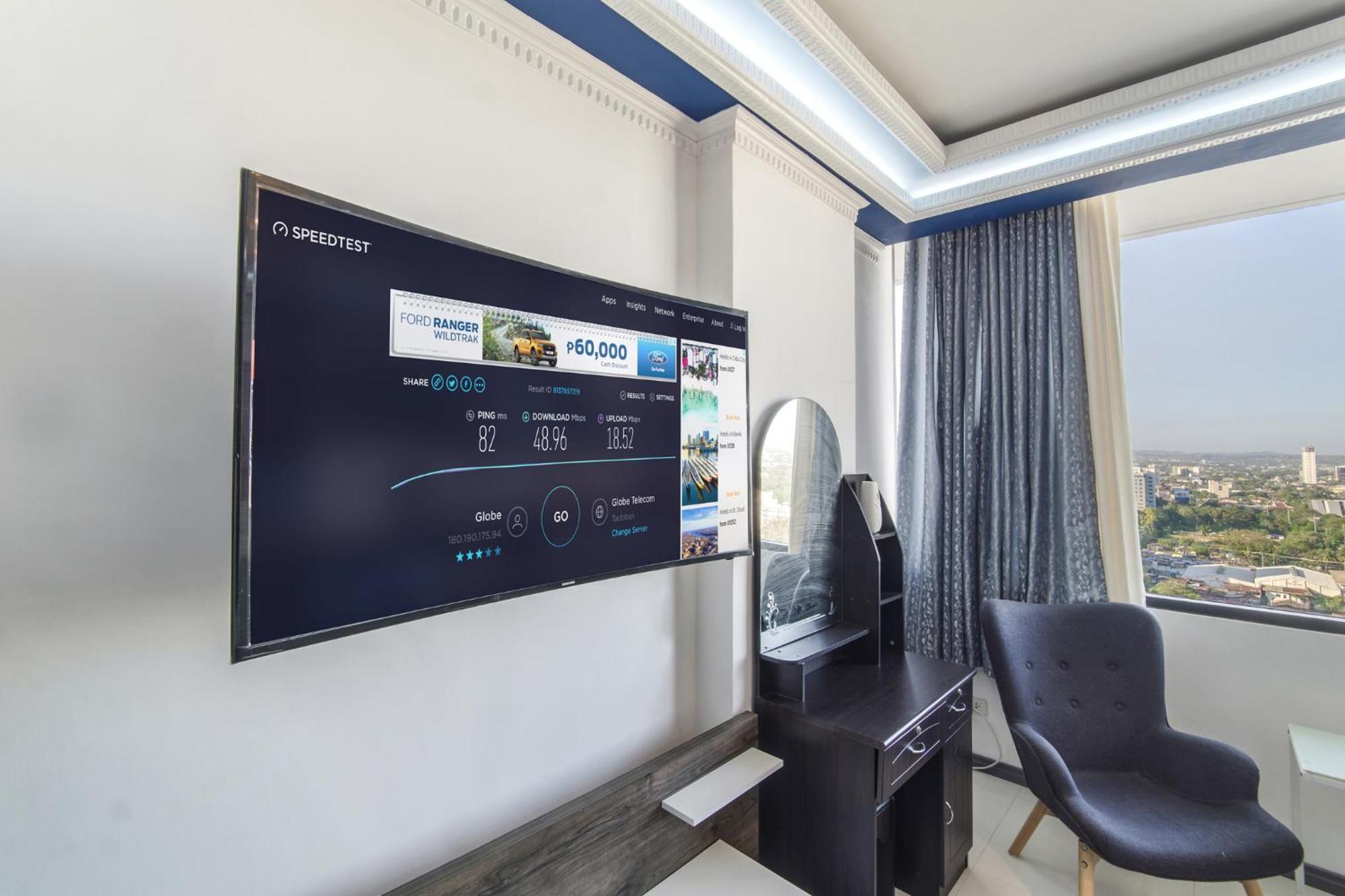 Apartment Avenir For Rent Near It Park With Free Netflix, 49-inch Samsung Curve Tv *