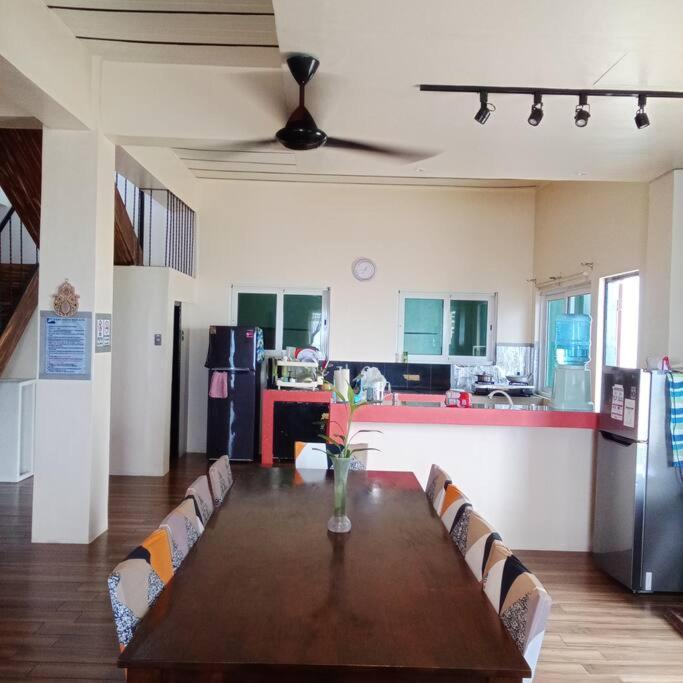 Kums Vacation House In Catmon