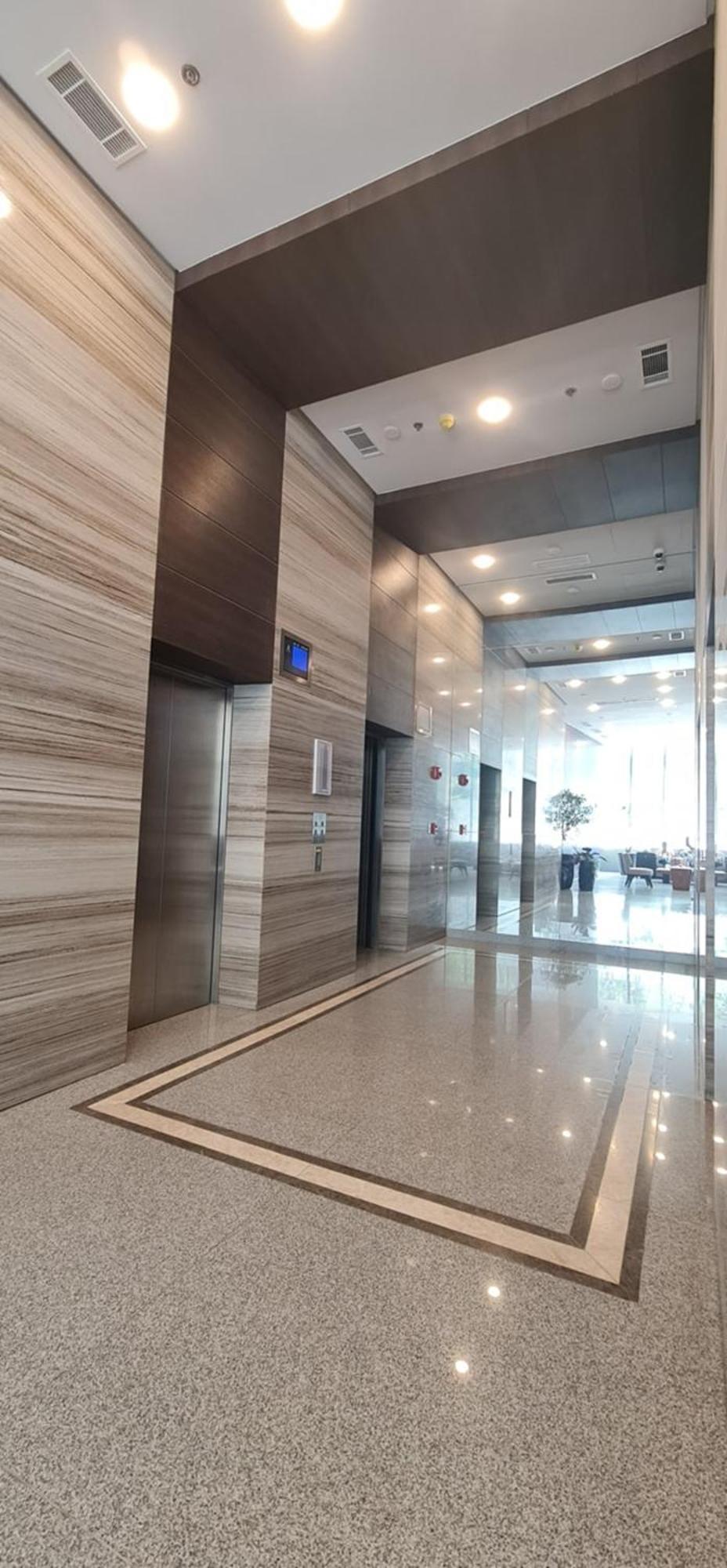 38 Park Ave 207 *