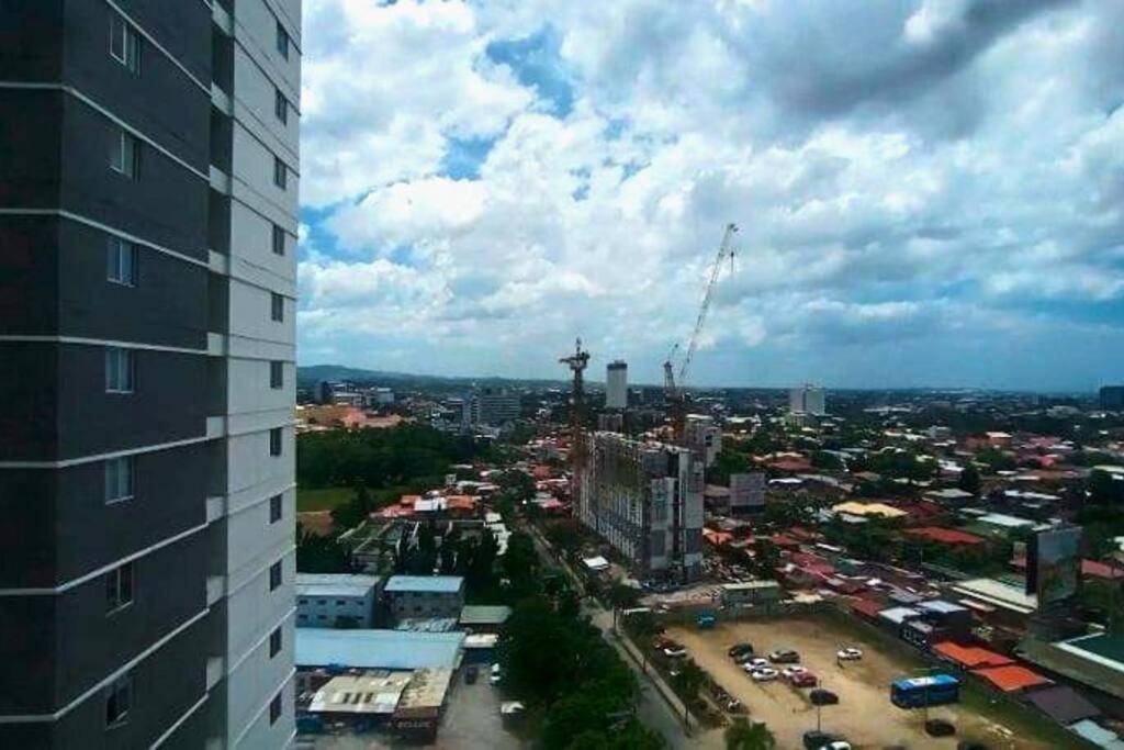Apartment Avida Riala T1 It Park Cebu