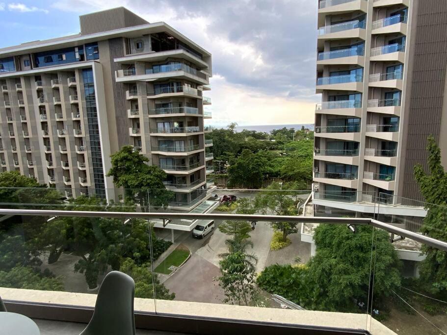 Ma Roberta - Luxurious Tambuli 2 Bed Unit Apartment