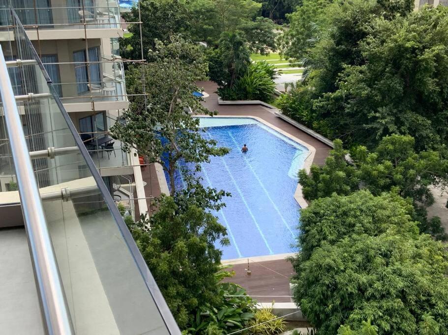 Ma Roberta - Luxurious Tambuli 2 Bed Unit Apartment