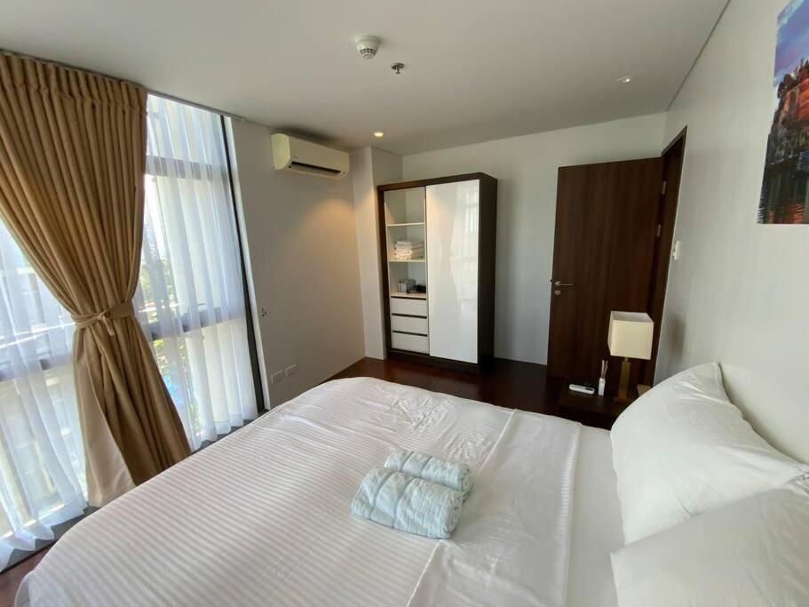 Ma Roberta - Luxurious Tambuli 2 Bed Unit Apartment *
